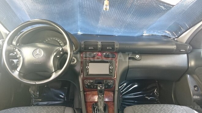 Mercedes C 240 2000, 203,000 km - 2.6 l - Bakı