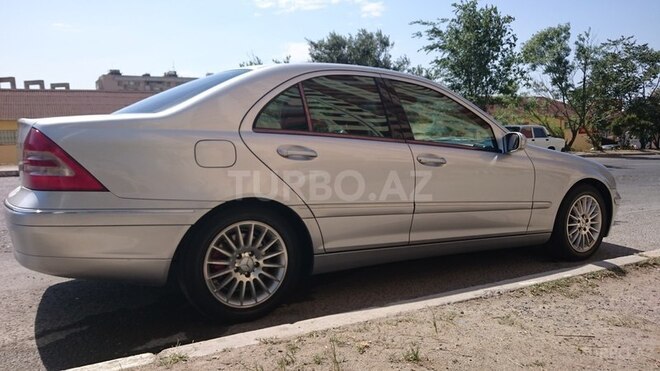 Mercedes C 240 2000, 203,000 km - 2.6 l - Bakı