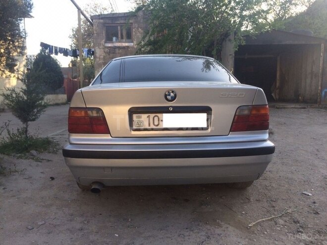 BMW 320 1992, 150,000 km - 2.0 l - Bakı