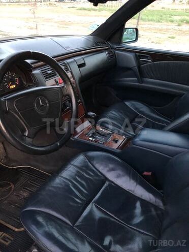 Mercedes E 200 1996, 415,000 km - 2.0 л - Bakı