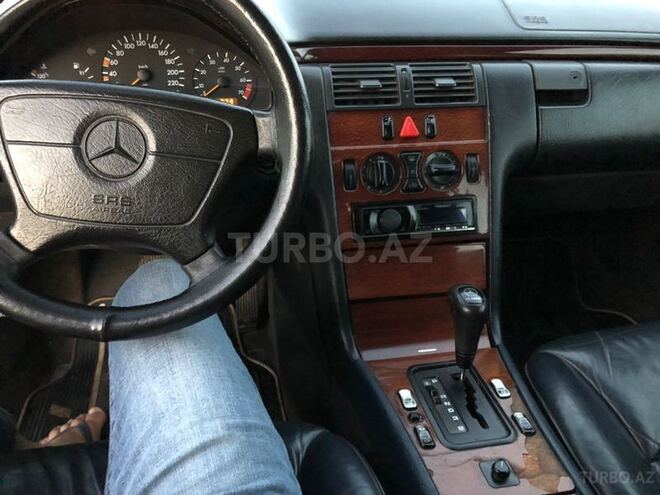 Mercedes E 200 1996, 415,000 km - 2.0 л - Bakı