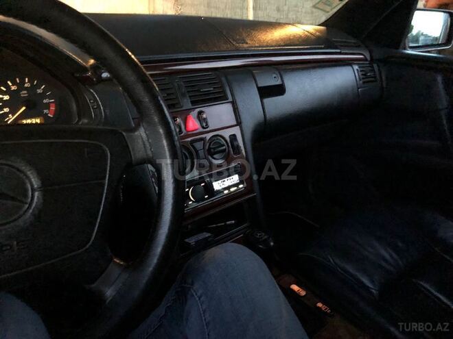 Mercedes E 200 1996, 415,000 km - 2.0 л - Bakı