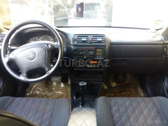 Opel Vectra 1994, 350,000 km - 1.8 l - Bakı