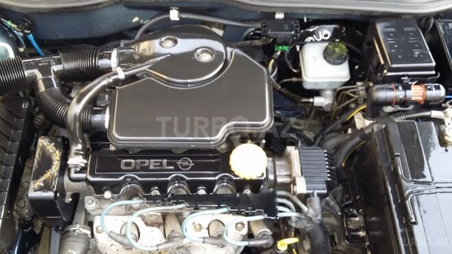 Opel Astra 1998, 250,000 km - 1.6 l - Şəki