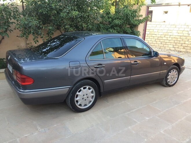 Mercedes E 200 1996, 387,000 km - 2.0 l - Bakı