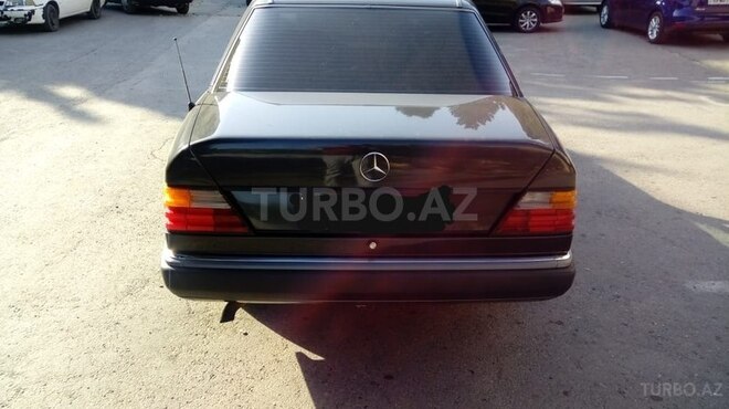 Mercedes E 200 1989, 110,562 km - 2.0 л - Bakı