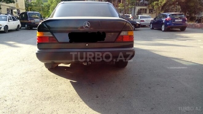 Mercedes E 200 1989, 110,562 km - 2.0 л - Bakı