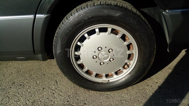 Mercedes E 200 1989, 110,562 km - 2.0 л - Bakı