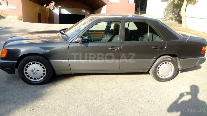 Mercedes E 200 1989, 110,562 km - 2.0 л - Bakı