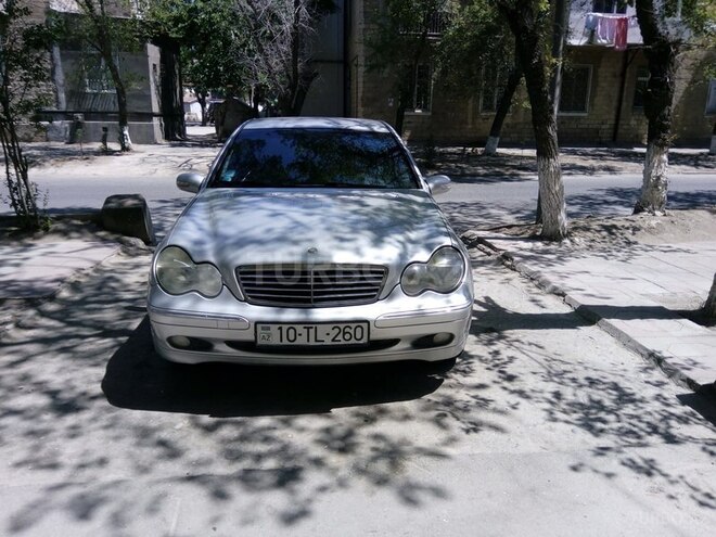 Mercedes C 240 2000, 245,000 km - 2.6 л - Bakı