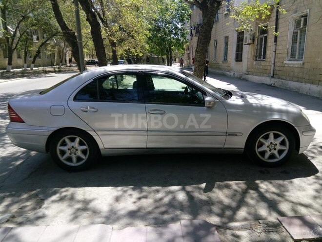 Mercedes C 240 2000, 245,000 km - 2.6 л - Bakı
