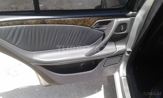 Mercedes E 280 2000, 235,000 km - 2.8 l - Bakı