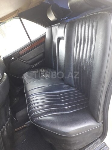 Mercedes E 250 1994, 320,000 km - 2.5 l - Sumqayıt