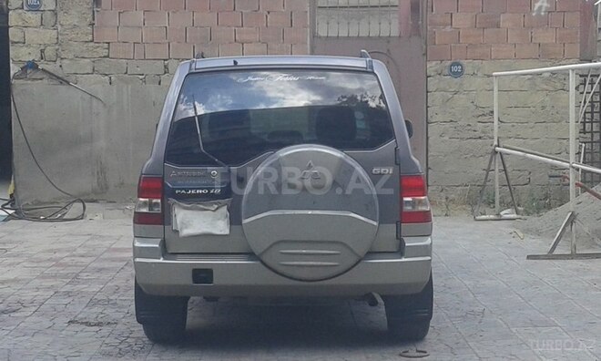 Mitsubishi Pajero io 1999, 299,000 km - 1.8 l - Bakı