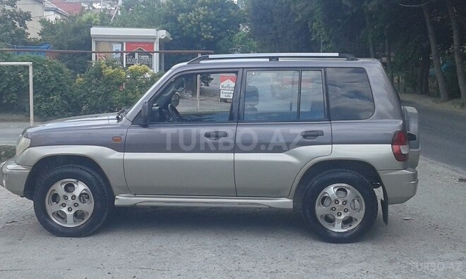 Mitsubishi Pajero io 1999, 299,000 km - 1.8 l - Bakı