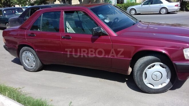 Mercedes 190 1992, 32,569 km - 2.0 л - Cəbrayıl