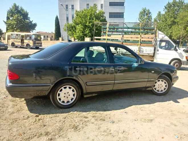 Mercedes E 230 1996, 447,000 km - 2.3 l - Bakı