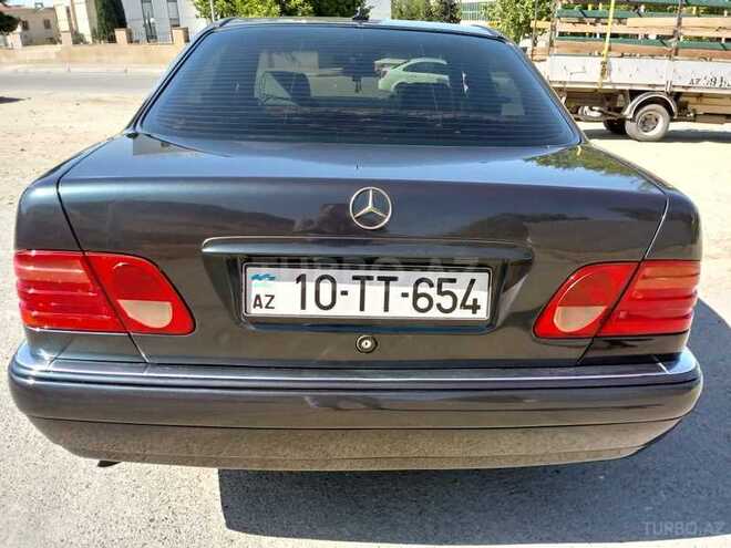 Mercedes E 230 1996, 447,000 km - 2.3 l - Bakı