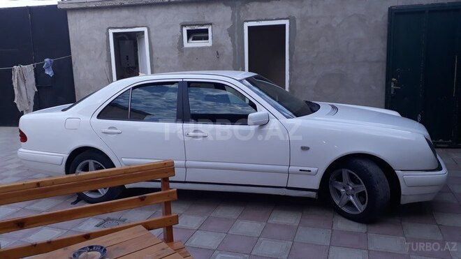 Mercedes E 230 1996, 468,448 km - 2.3 l - Bakı