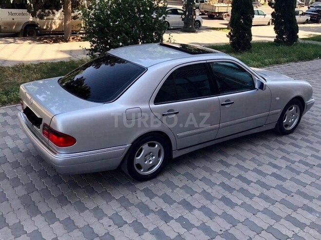 Mercedes E 240 1998, 348,000 km - 2.4 l - Şəmkir