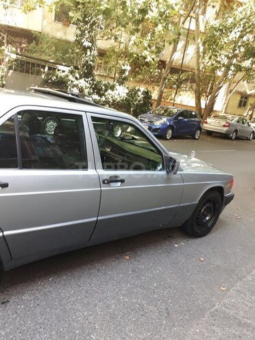 Mercedes 190 1992, 268,000 km - 2.0 l - Bakı