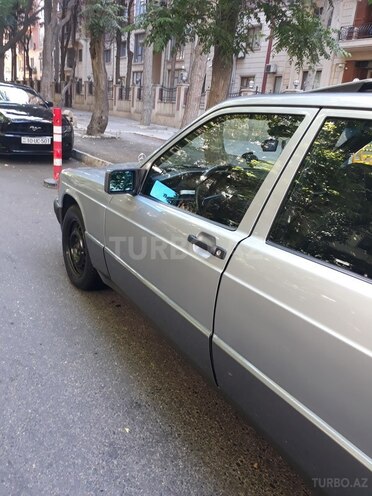 Mercedes 190 1992, 268,000 km - 2.0 l - Bakı