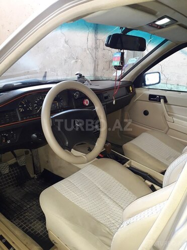 Mercedes 190 1991, 210,000 km - 1.8 л - Goranboy