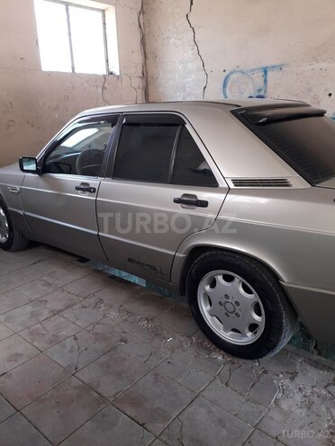 Mercedes 190 1991, 210,000 km - 1.8 л - Goranboy