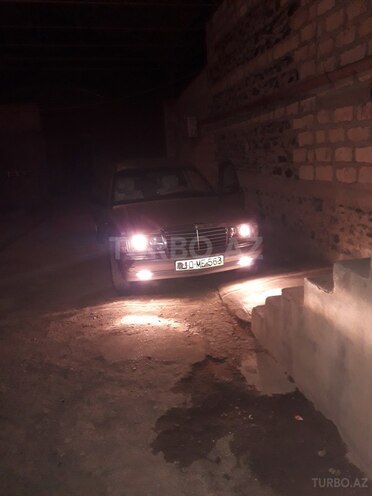 Mercedes 190 1991, 210,000 km - 1.8 л - Goranboy