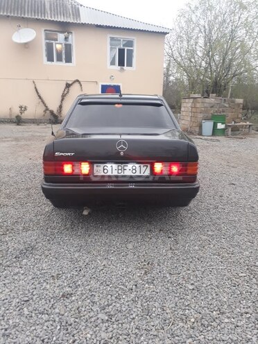 Mercedes 190 1990, 148,812 km - 1.8 л - Ucar