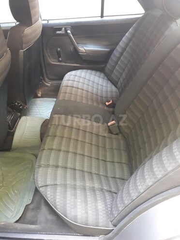 Mercedes 190 1992, 268,000 km - 2.0 l - Bakı