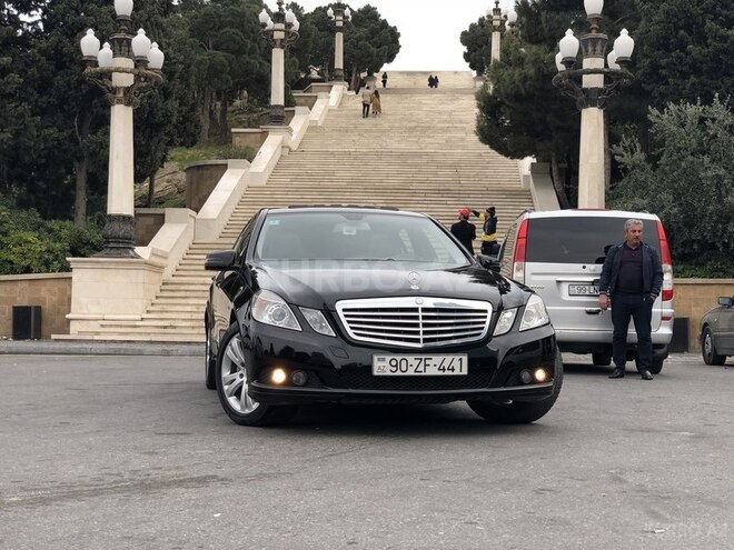 Mercedes E 220 2011, 179,000 km - 2.2 l - Bakı