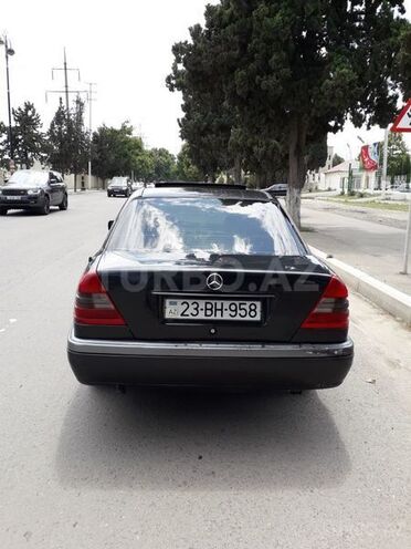 Mercedes C 180 1995, 267,000 km - 1.8 л - Gəncə