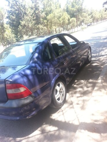 Opel Vectra 1996, 250,000 km - 2.0 l - Sumqayıt