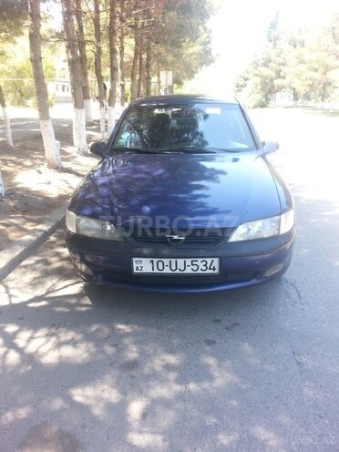 Opel Vectra 1996, 250,000 km - 2.0 l - Sumqayıt