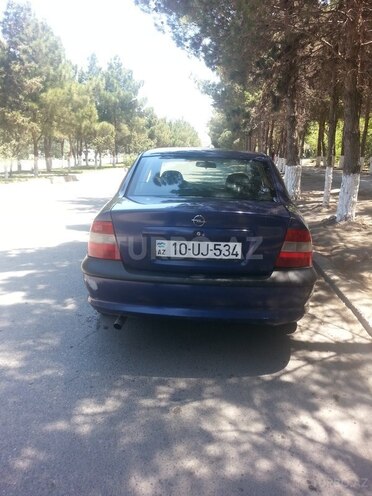 Opel Vectra 1996, 250,000 km - 2.0 l - Sumqayıt