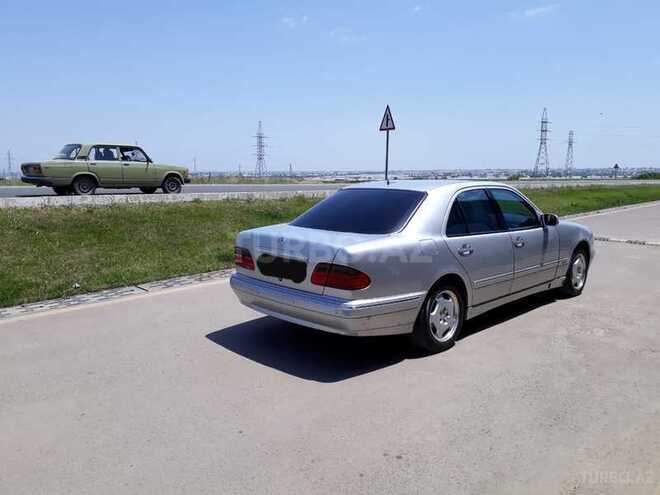 Mercedes E 240 2000, 165,000 km - 2.4 л - Şəmkir
