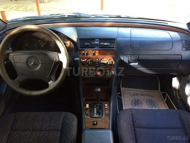 Mercedes C 220 1994, 300,000 km - 2.2 л - Bakı