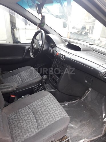 Mercedes Vaneo 2002, 175,000 km - 1.7 l - Bakı