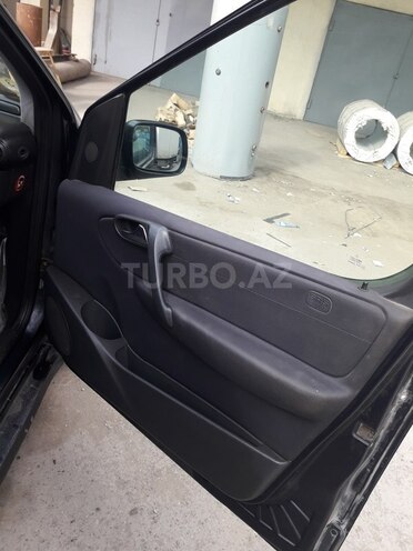 Mercedes Vaneo 2002, 175,000 km - 1.7 l - Bakı