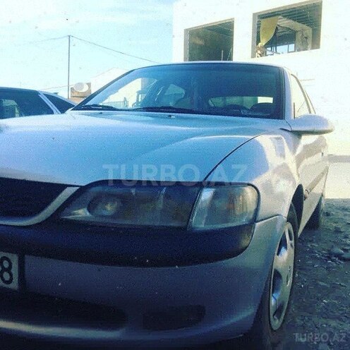 Opel Vectra 1998, 27,100 km - 2.0 l - Quba