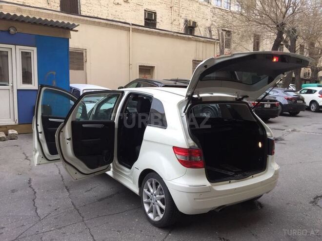 Mercedes B 170 2007, 86,000 km - 1.7 л - Bakı
