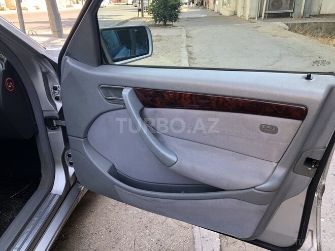 Mercedes C 180 1997, 200,000 km - 1.8 л - Bakı