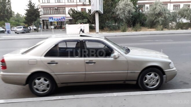 Mercedes C 180 1995, 384,000 km - 1.8 l - Bakı