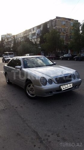 Mercedes E 220 2000, 370,000 km - 2.2 l - Bakı