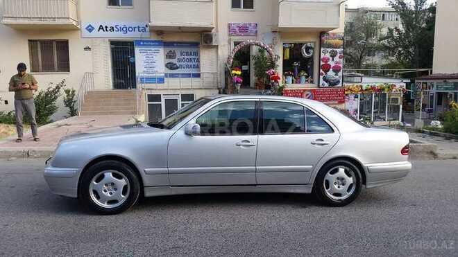 Mercedes E 220 2000, 370,000 km - 2.2 l - Bakı