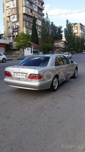 Mercedes E 220 2000, 370,000 km - 2.2 l - Bakı