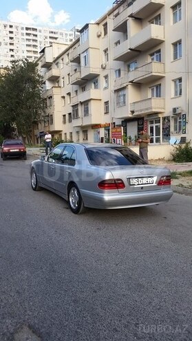 Mercedes E 220 2000, 370,000 km - 2.2 l - Bakı