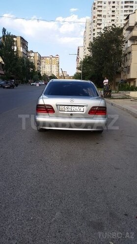 Mercedes E 220 2000, 370,000 km - 2.2 l - Bakı