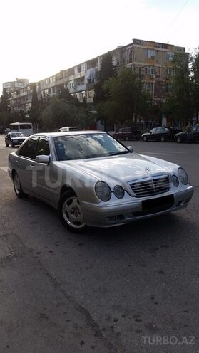 Mercedes E 220 2000, 370,000 km - 2.2 l - Bakı